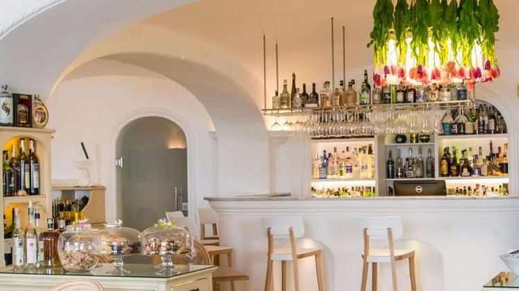 Villa Gabrisa Restaurant