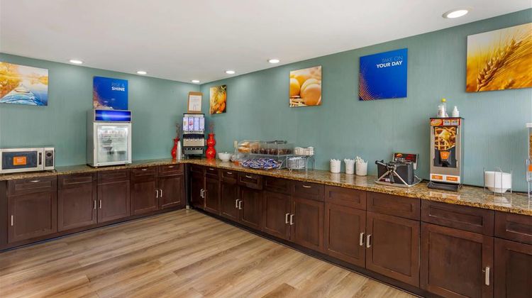Comfort Inn and Suites Mount Holly Restaurant