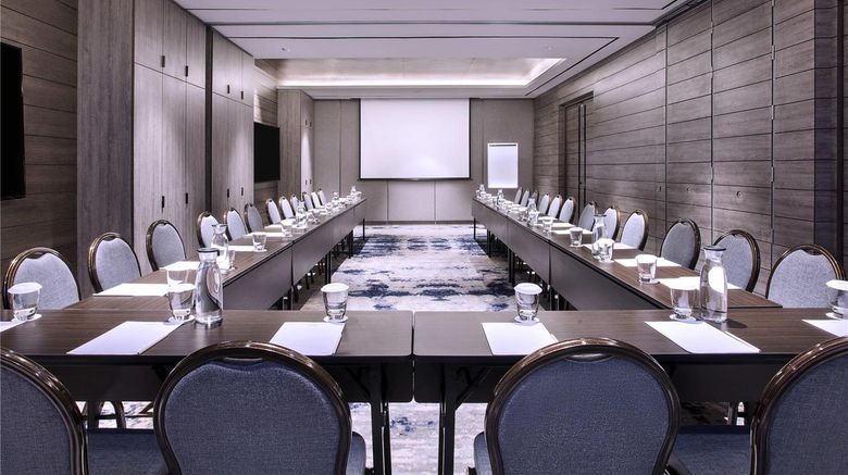 <b>Mercure Tangerang BSD City Meeting</b>. Images powered by <a href="https://iceportal.shijigroup.com/" title="IcePortal" target="_blank">IcePortal</a>.