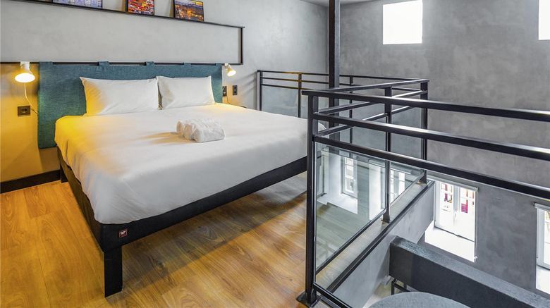 <b>Ibis Porto Cen. M. Bolhao Room</b>. Images powered by <a href="https://iceportal.shijigroup.com/" title="IcePortal" target="_blank">IcePortal</a>.