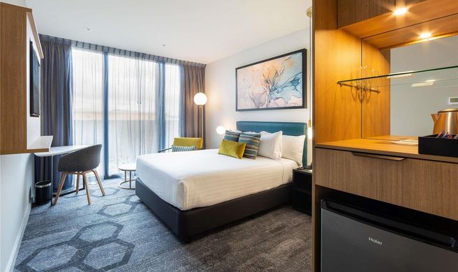 Mercure Canberra Belconnen Exterior