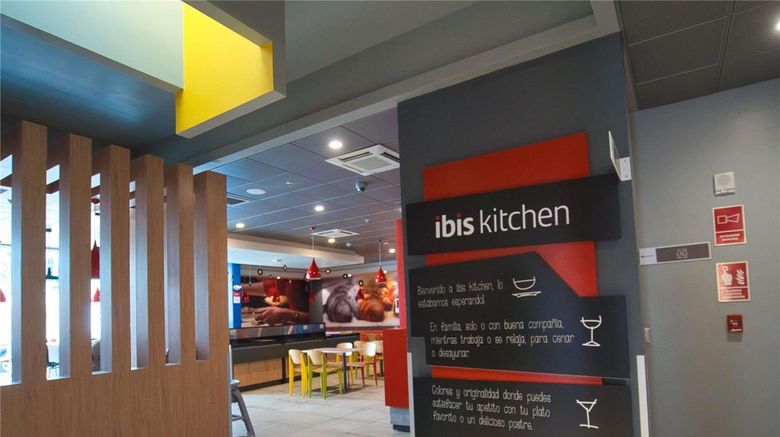 <b>Ibis Trujillo Restaurant</b>. Images powered by <a href="https://iceportal.shijigroup.com/" title="IcePortal" target="_blank">IcePortal</a>.