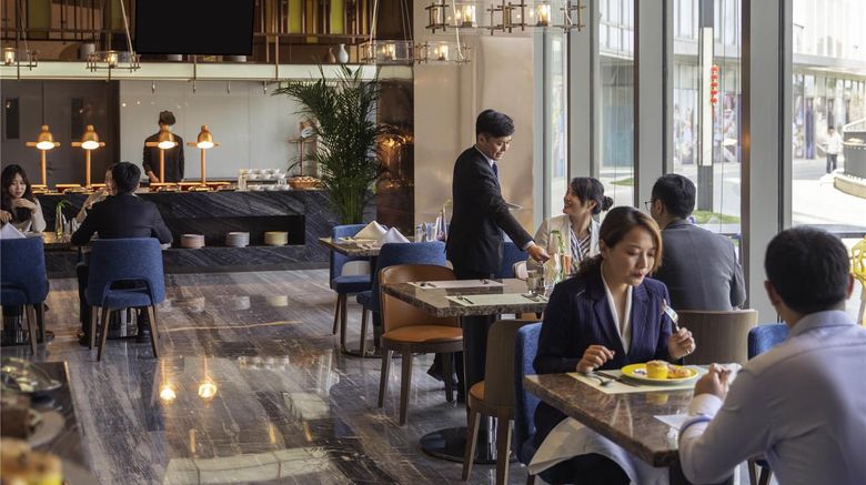 <b>Novotel Zhengzhou Airport Restaurant</b>. Images powered by <a href="https://iceportal.shijigroup.com/" title="IcePortal" target="_blank">IcePortal</a>.