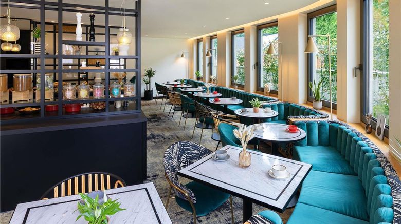 <b>Mercure Luxembourg Off kirchberg Restaurant</b>. Images powered by <a href="https://iceportal.shijigroup.com/" title="IcePortal" target="_blank">IcePortal</a>.