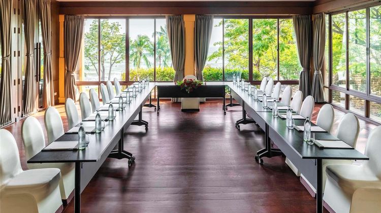 Moevenpick Asara Resort & Suite Meeting