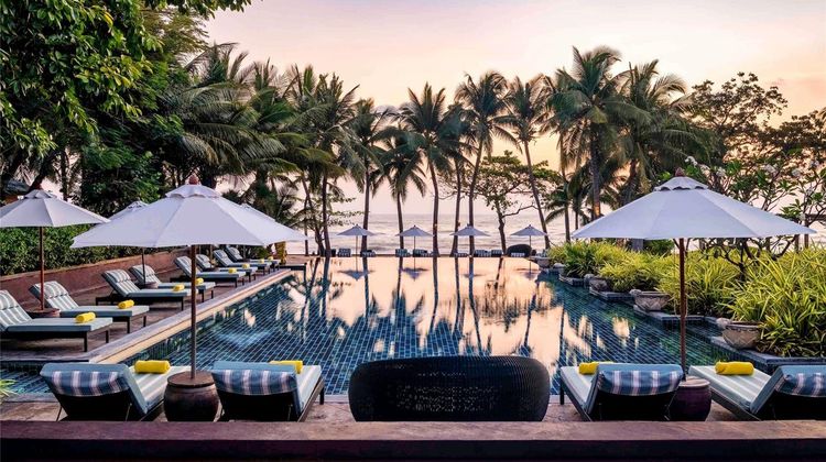 Moevenpick Asara Resort & Suite Exterior