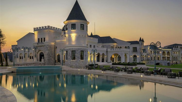 Moevenpick Resort Khao Yai Pool