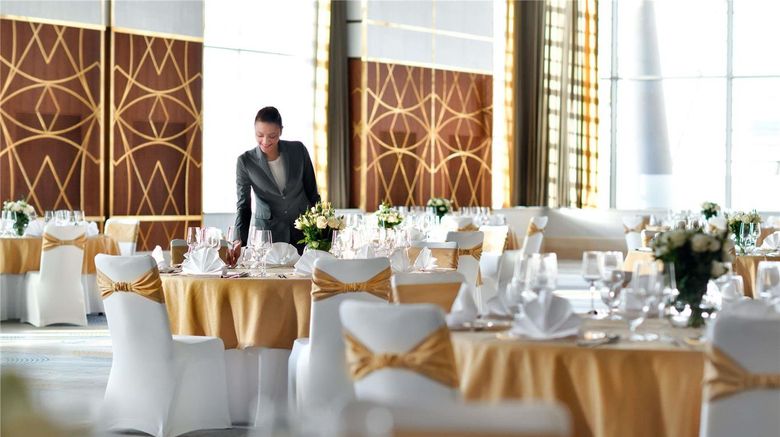 <b>Grand Plaza Moevenpick Media City Meeting</b>. Images powered by <a href="https://iceportal.shijigroup.com/" title="IcePortal" target="_blank">IcePortal</a>.