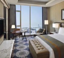 Grand Plaza Moevenpick Media City Room