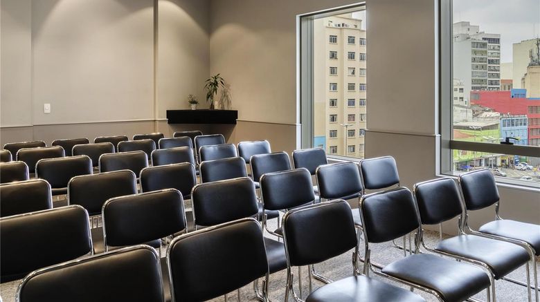 <b>Ibis Styles SP Centro Meeting</b>. Images powered by <a href="https://iceportal.shijigroup.com/" title="IcePortal" target="_blank">IcePortal</a>.