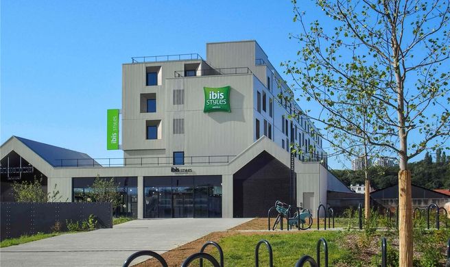 Ibis Styles Paris Romainville Exterior