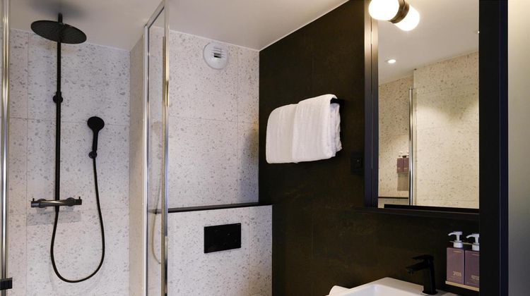 Tribe Paris Batignolles Room