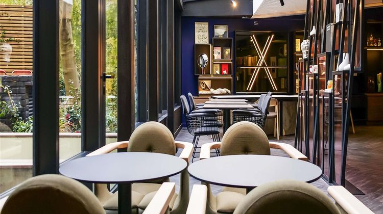 Tribe Paris Batignolles Restaurant