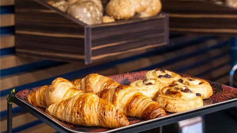 <b>Mercure Hotel Luebeck City Center Restaurant</b>. Images powered by <a href="https://iceportal.shijigroup.com/" title="IcePortal" target="_blank">IcePortal</a>.