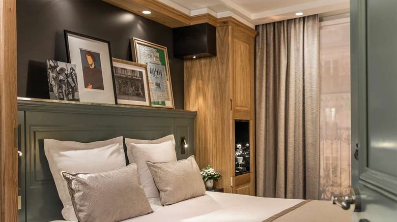 <b>Hotel Ducs De Bourgogne Room</b>. Images powered by <a href="https://iceportal.shijigroup.com/" title="IcePortal" target="_blank">IcePortal</a>.