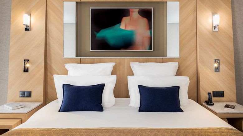 <b>Louvre Saint Honore Hotel Room</b>. Images powered by <a href="https://iceportal.shijigroup.com/" title="IcePortal" target="_blank">IcePortal</a>.