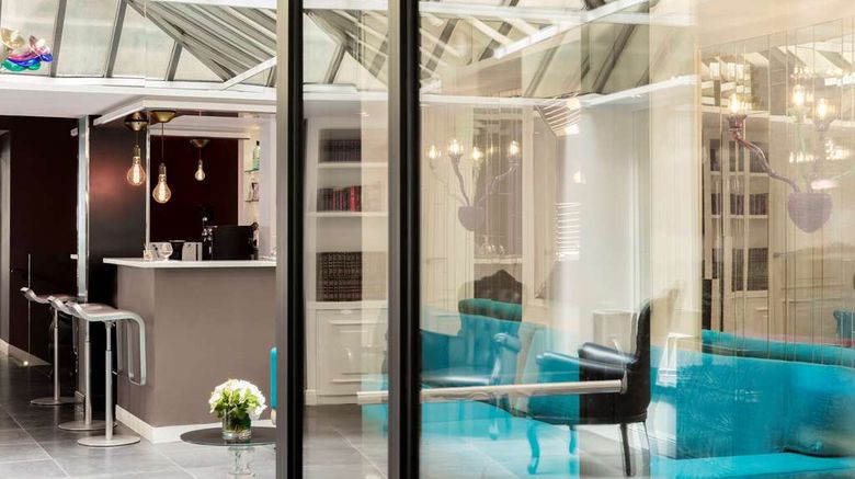 <b>Louvre Saint Honore Hotel Restaurant</b>. Images powered by <a href="https://iceportal.shijigroup.com/" title="IcePortal" target="_blank">IcePortal</a>.