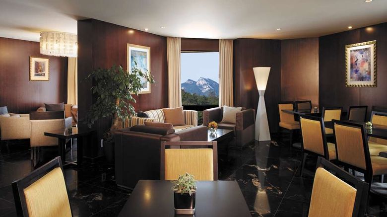 <b>Swiss Grand Hotel Seoul Restaurant</b>. Images powered by <a href="https://iceportal.shijigroup.com/" title="IcePortal" target="_blank">IcePortal</a>.