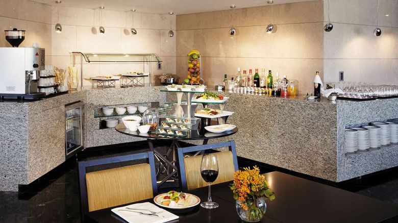 <b>Swiss Grand Hotel Seoul Restaurant</b>. Images powered by <a href="https://iceportal.shijigroup.com/" title="IcePortal" target="_blank">IcePortal</a>.