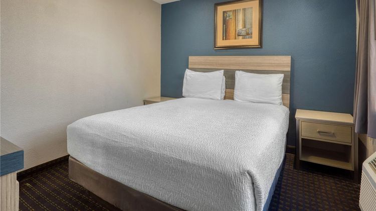 SureStayHotel by Best Western San Rafael Room