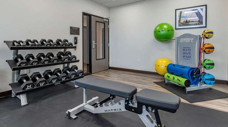 <b>MainStay Suites WaukeeWest Des Moines Health</b>. Images powered by <a href="https://iceportal.shijigroup.com/" title="IcePortal" target="_blank">IcePortal</a>.