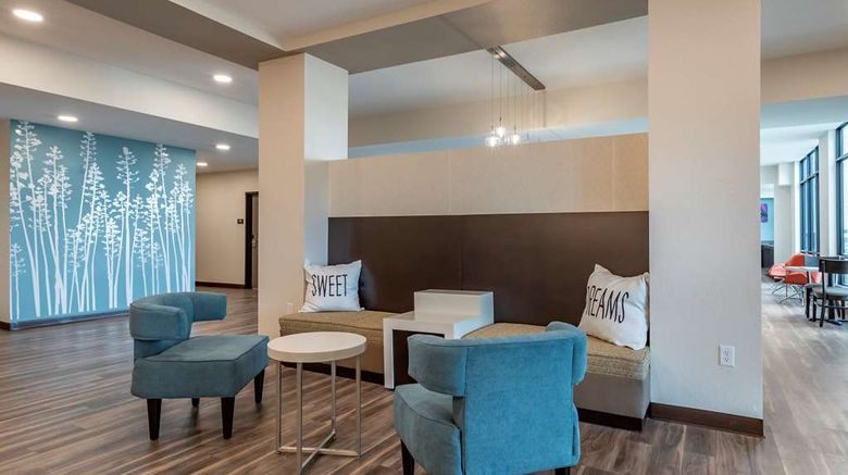 <b>MainStay Suites WaukeeWest Des Moines Lobby</b>. Images powered by <a href="https://iceportal.shijigroup.com/" title="IcePortal" target="_blank">IcePortal</a>.