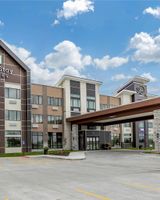 MainStay Suites WaukeeWest Des Moines