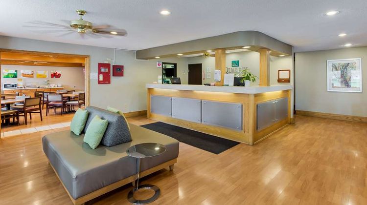 Quality Inn Athens Lobby