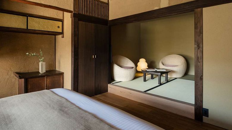 <b>Nazuna Kyoto Gosho Room</b>. Images powered by <a href="https://iceportal.shijigroup.com/" title="IcePortal" target="_blank">IcePortal</a>.