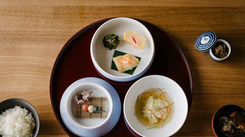<b>Nazuna Kyoto Gosho Restaurant</b>. Images powered by <a href="https://iceportal.shijigroup.com/" title="IcePortal" target="_blank">IcePortal</a>.