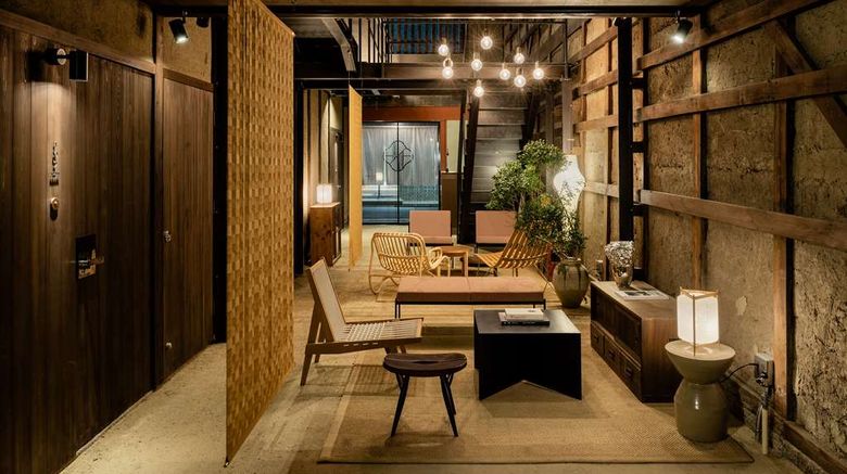 <b>Nazuna Kyoto Gosho Lobby</b>. Images powered by <a href="https://iceportal.shijigroup.com/" title="IcePortal" target="_blank">IcePortal</a>.