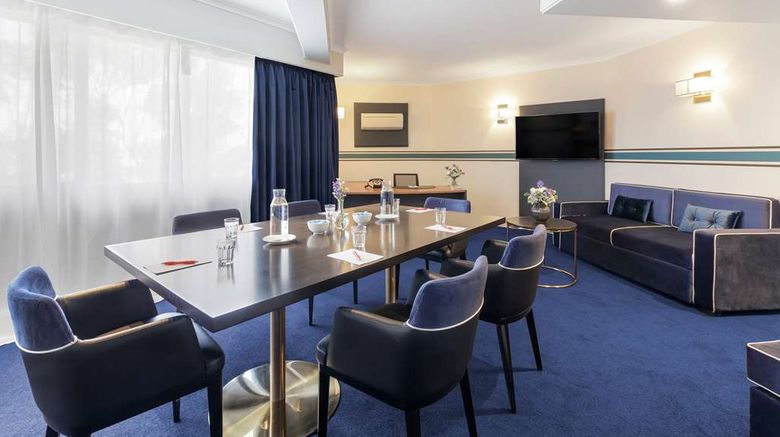 <b>Ramada by Wyndham Diplomat Canberra Meeting</b>. Images powered by <a href="https://iceportal.shijigroup.com/" title="IcePortal" target="_blank">IcePortal</a>.