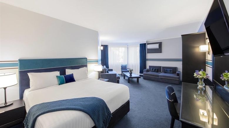 <b>Ramada by Wyndham Diplomat Canberra Room</b>. Images powered by <a href="https://iceportal.shijigroup.com/" title="IcePortal" target="_blank">IcePortal</a>.