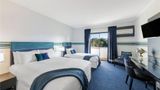Ramada by Wyndham Diplomat Canberra Room