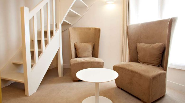 <b>Elysee Secret Hotel Suite</b>. Images powered by <a href="https://iceportal.shijigroup.com/" title="IcePortal" target="_blank">IcePortal</a>.