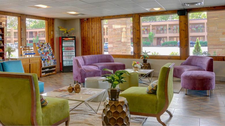 <b>El Sendero Inn, Ascend Hotel Collection Lobby</b>. Images powered by <a href="https://iceportal.shijigroup.com/" title="IcePortal" target="_blank">IcePortal</a>.