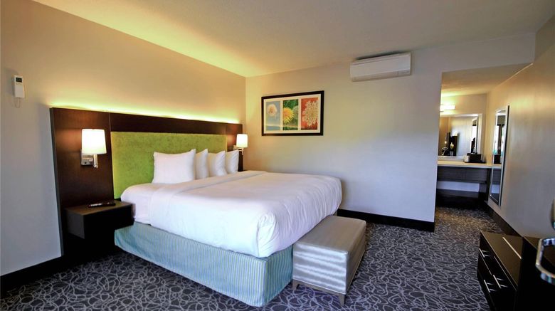 <b>El Sendero Inn, Ascend Hotel Collection Room</b>. Images powered by <a href="https://iceportal.shijigroup.com/" title="IcePortal" target="_blank">IcePortal</a>.