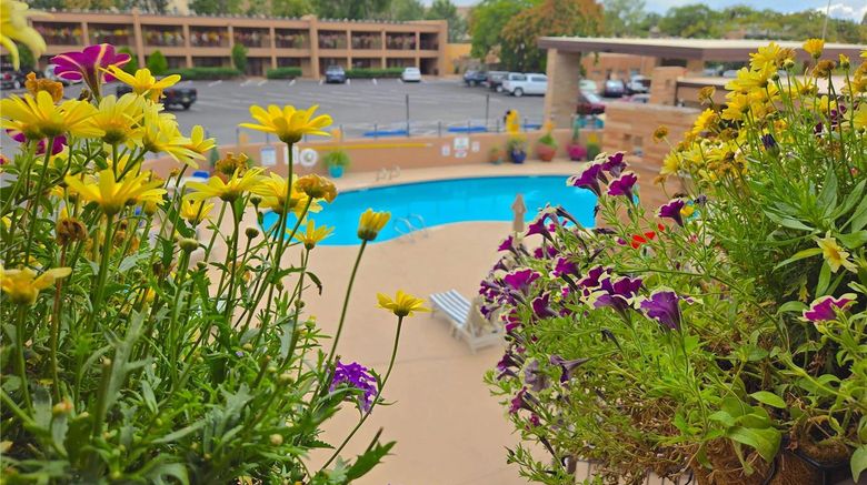 <b>El Sendero Inn, Ascend Hotel Collection Pool</b>. Images powered by <a href="https://iceportal.shijigroup.com/" title="IcePortal" target="_blank">IcePortal</a>.