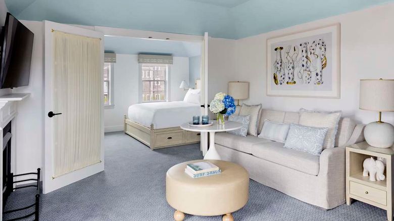 <b>White Elephant Suite</b>. Images powered by <a href="https://iceportal.shijigroup.com/" title="IcePortal" target="_blank">IcePortal</a>.