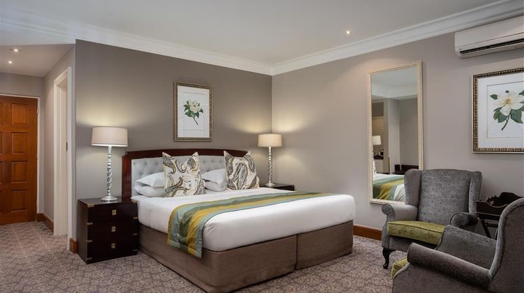 Premier Hotel Falstaff Room