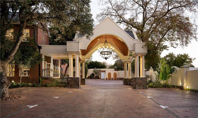 Premier Hotel Quatermain Sandton Exterior