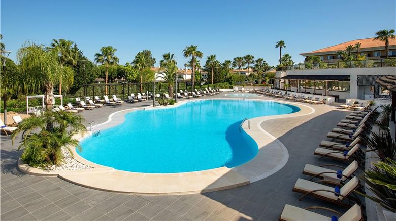 <b>Wyndham Grand Algarve Health</b>. Images powered by <a href="https://iceportal.shijigroup.com/" title="IcePortal" target="_blank">IcePortal</a>.