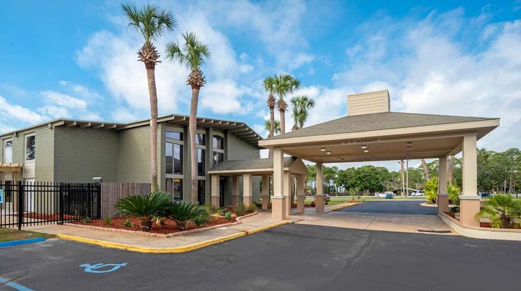Quality Inn Bayside Exterior
