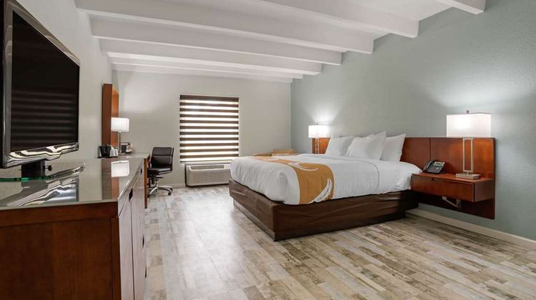 Quality Inn Bayside Room