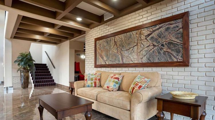 Quality Inn Bayside Lobby