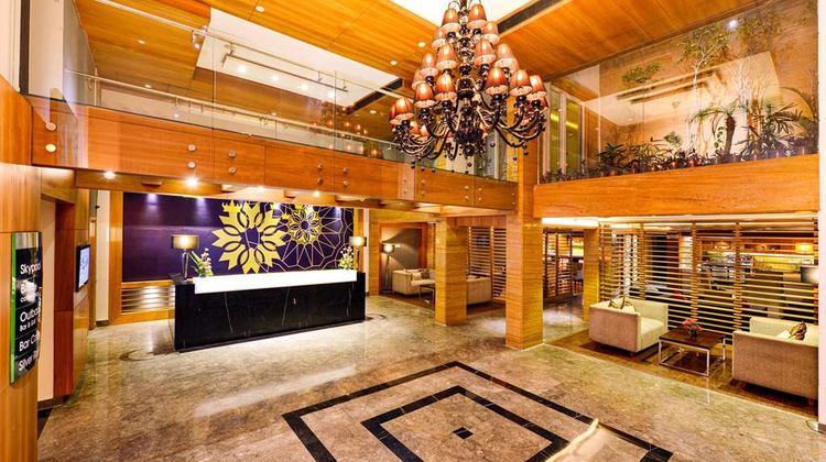 Quality Inn Gurgaon Lobby