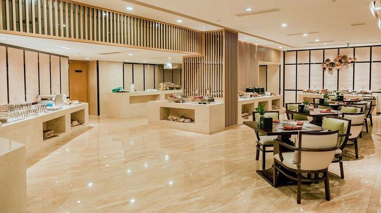 Days Inn by Wyndham Business Pl Sichuan Restaurant
