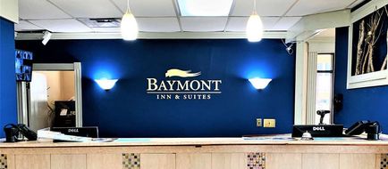 Baymont by Wyndham Front Royal Lobby