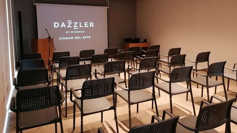 <b>Dazzler by Wyndham Ciudad del Este Meeting</b>. Images powered by <a href="https://iceportal.shijigroup.com/" title="IcePortal" target="_blank">IcePortal</a>.