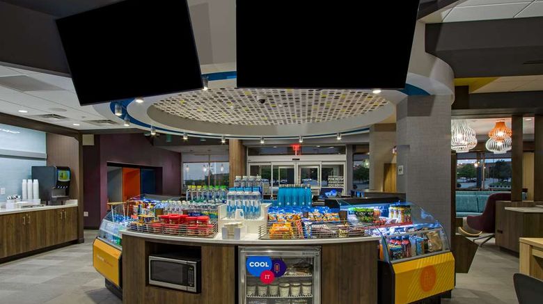 <b>Tru by Hilton Columbus Airport Restaurant</b>. Images powered by <a href="https://iceportal.shijigroup.com/" title="IcePortal" target="_blank">IcePortal</a>.